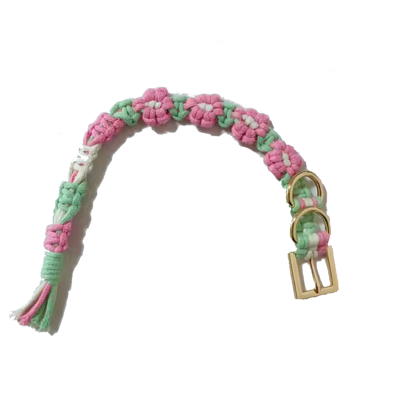 Luxury Soft Flower Power Girl Dog Necklace Tactical Custom Paracord Braided Charm Beaded Pet Dogs Collar