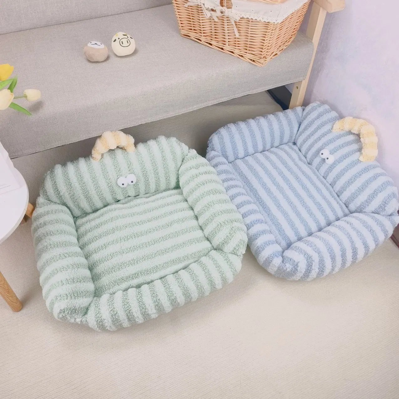 Colorful Striped Warm Pet Bed Cat and Dog Sofa Bed Nest