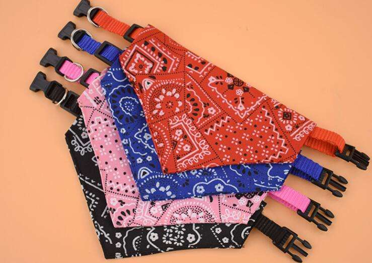 Adjustable Pet Dog Triangular Collar Bandage Scarf Bibs Cat Neck Decoration Collar