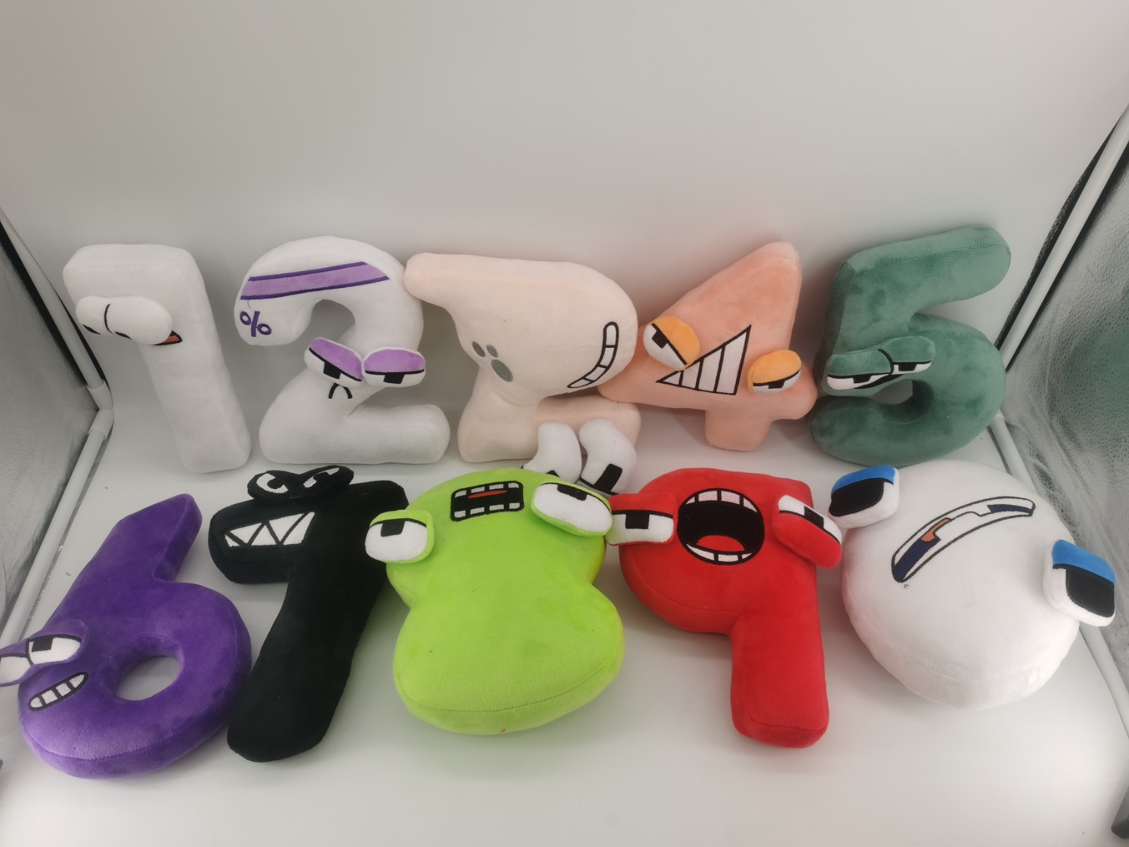 Wholesale 20cm Colorful Alphabet Number Plush Toy Education Math English Learning Letter Toy with PP Filling Bags Type