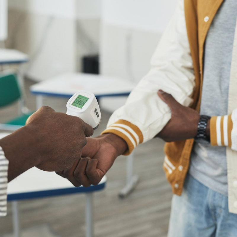 China Medical Clinical Portable Digital Laser Fever Temperature Non-Contact Baby Adult Electronic Forehead Infrared Thermometer