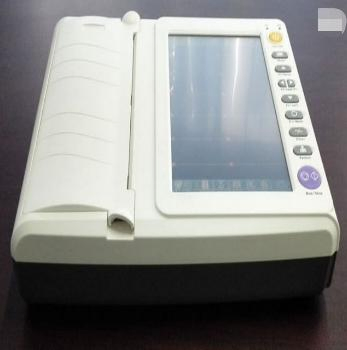 Professional LCD ECG Monitor for Precision Heart Health Analysis