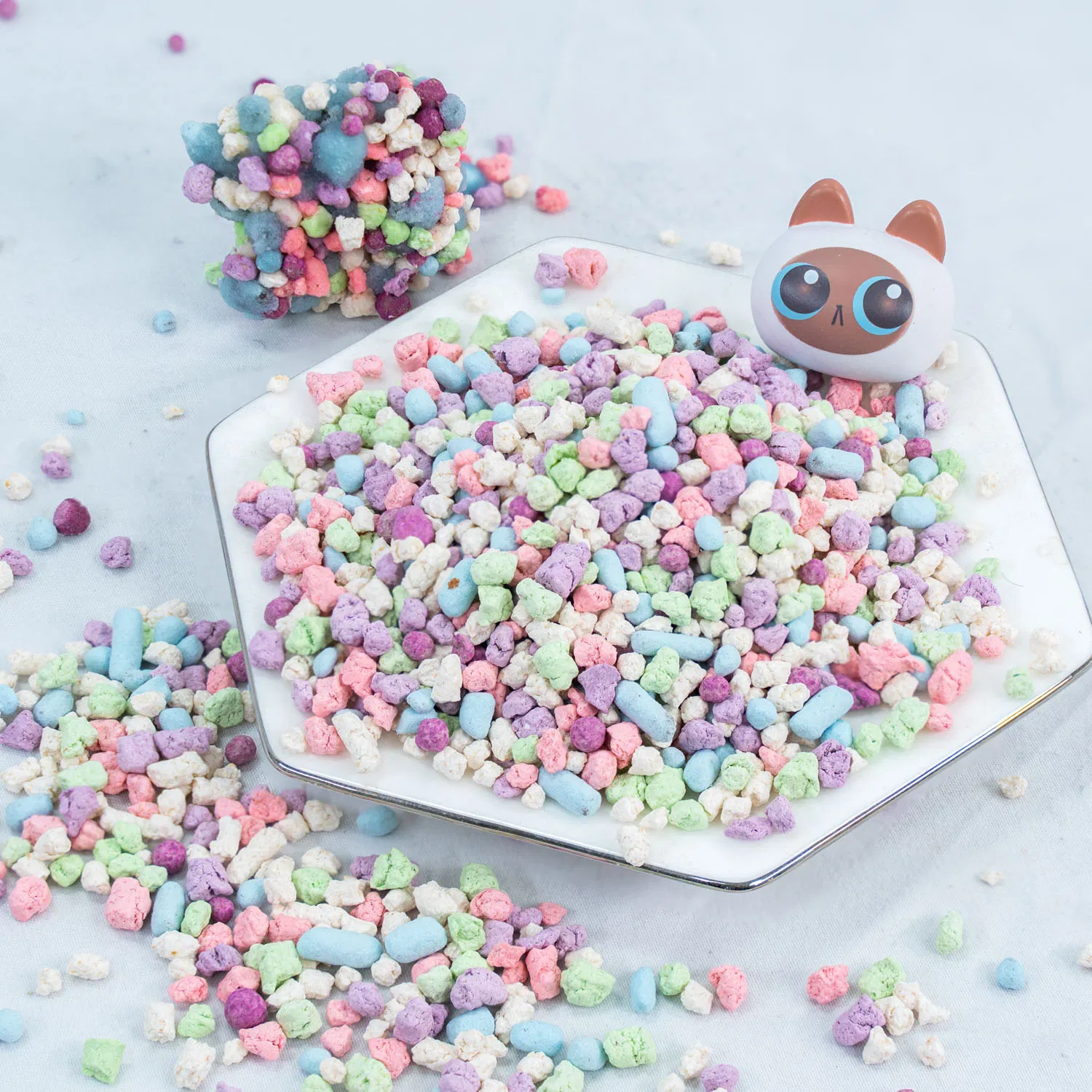 The Best Natural Wholesale Strong Odor and Strong Clumping Eco Friendly Tofu Plant Pet Supply Sand/ Bentonite /Silica Gel Cat Litter