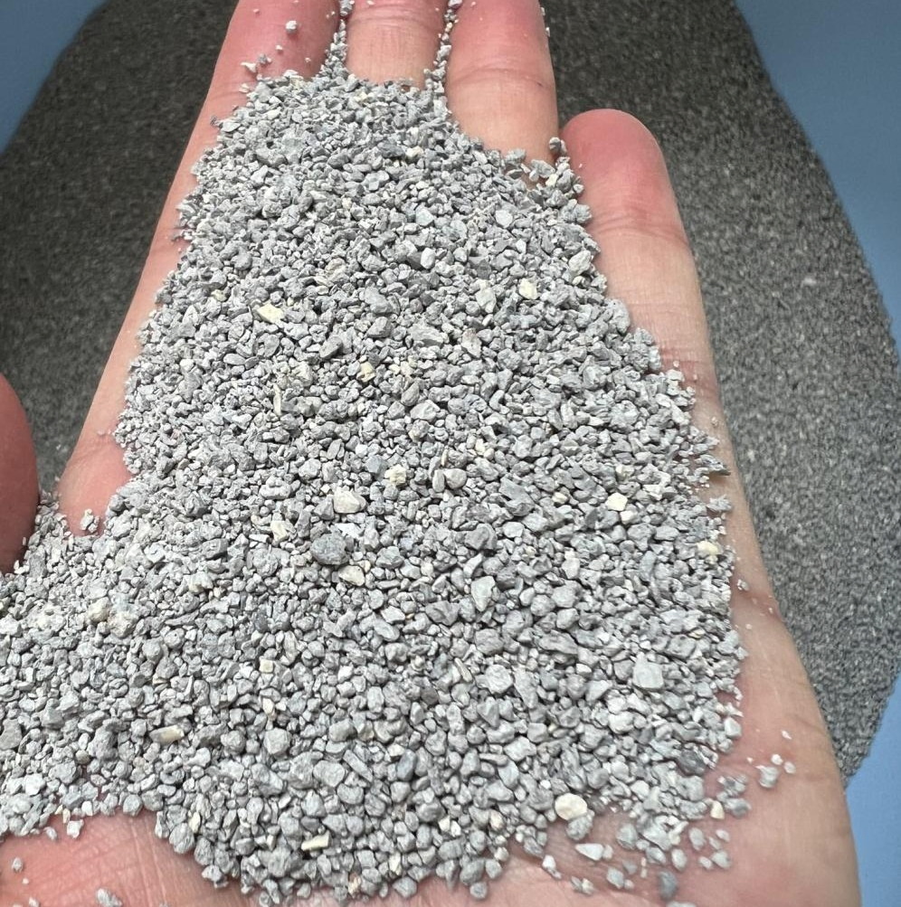 2025 Cat Litter Factory Promotional Products New Natural Bentonite Activated Carbon Cat Litter Bentonite Clay for Cat Litter