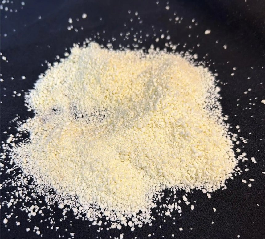 Premium Cassava Cat Litter: Natural Odor Control and Clumping Power