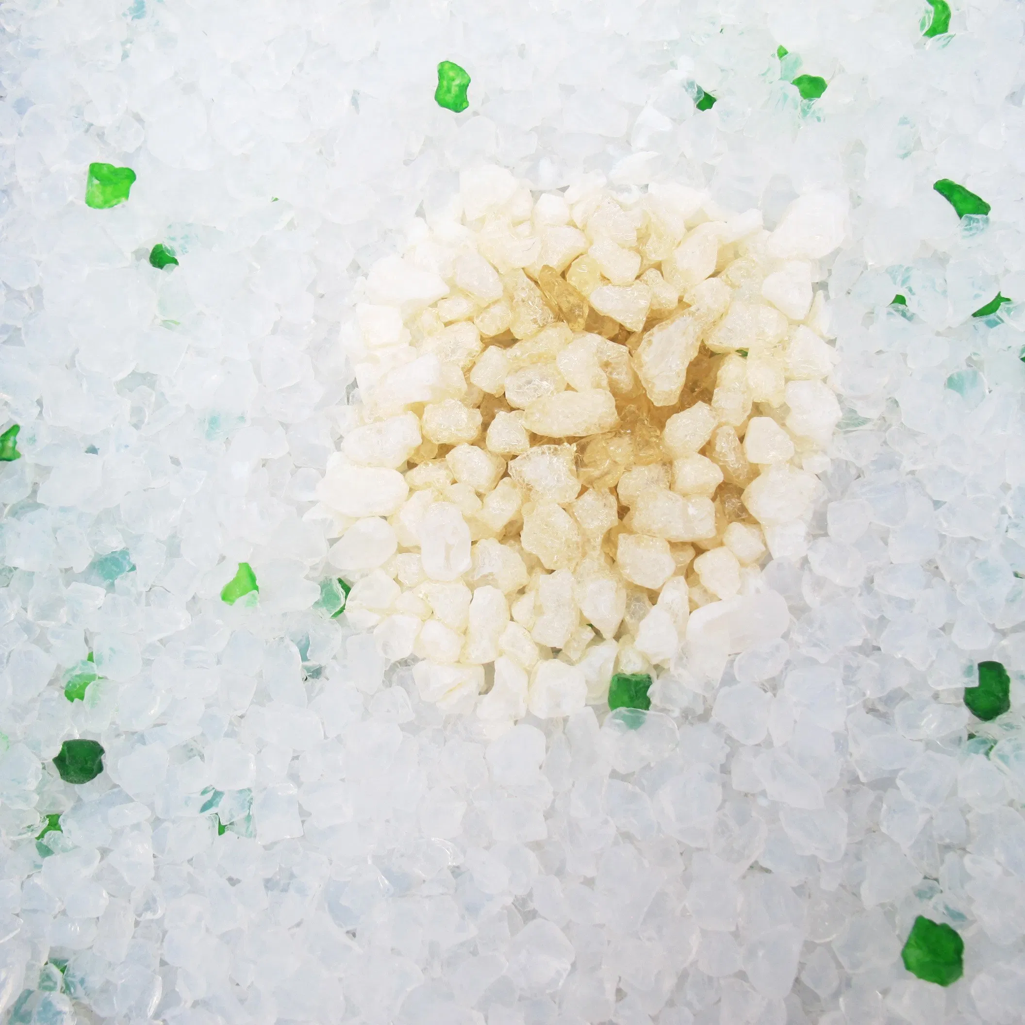 Factory Price Pet Products Strong Adsorption Power Durable Good Absorption No Caking Pet Toilet White Pearl Crystal Silica Gel Silicone Cat Kitty Sand Litter