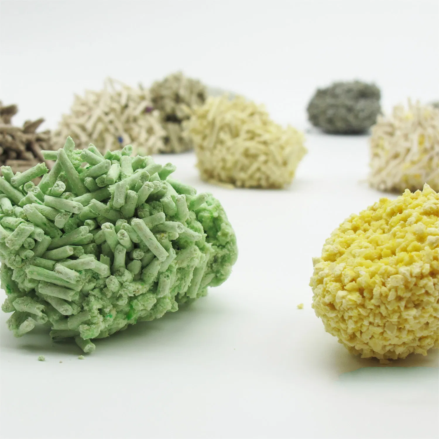 Environmental Friendly Super Absorption Hard Clumping Custom Different Shape Crushed Broken Strip Tofu Kitty Sand Cat Litter