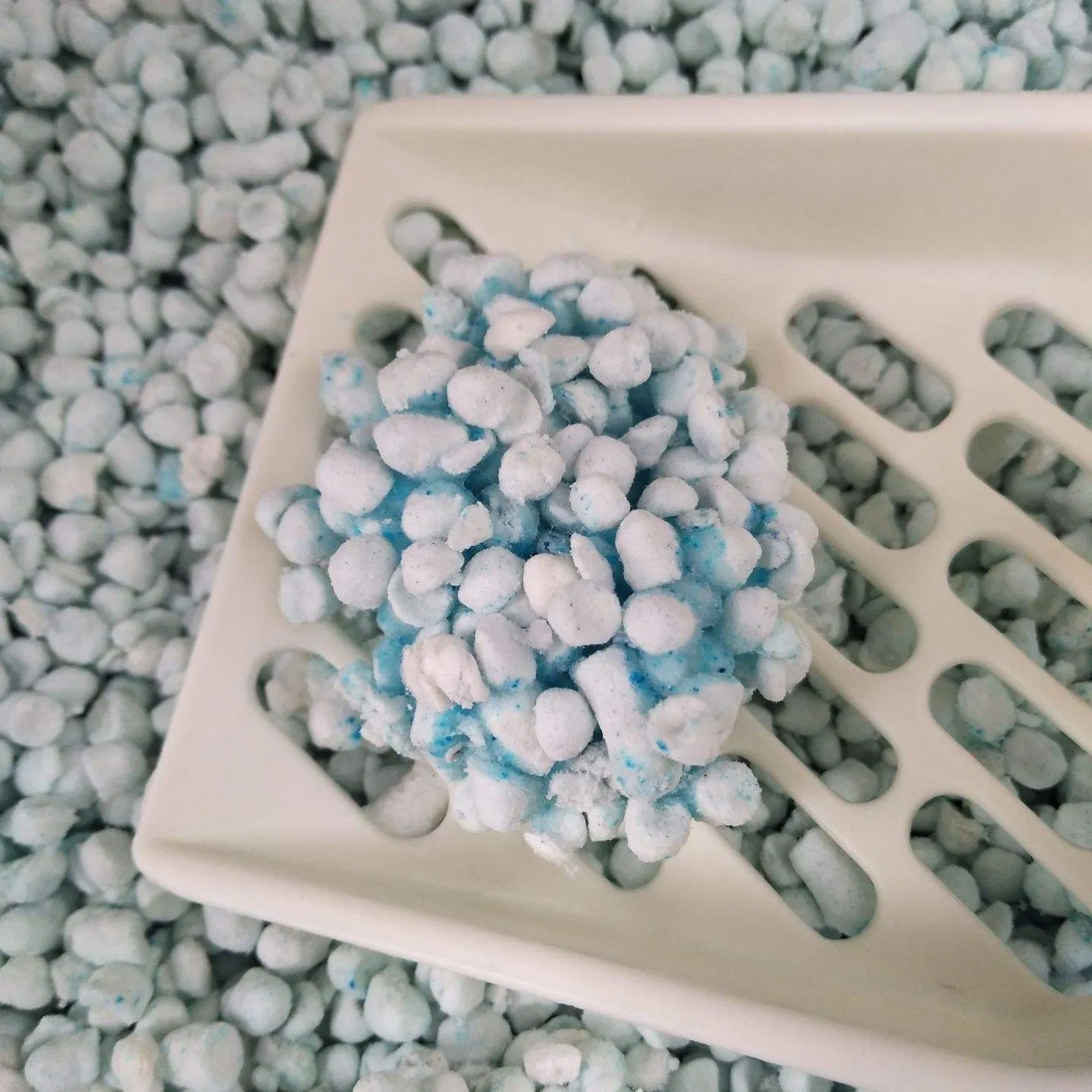 Green and Environmental Low Dust and Fast Condensation Paper Cat Litter