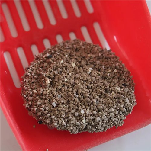 OEM Custom Natural 10kg Flavored Cat Litter Low Dust Color Spherical High Quality Clay Bentonite Cat Litter