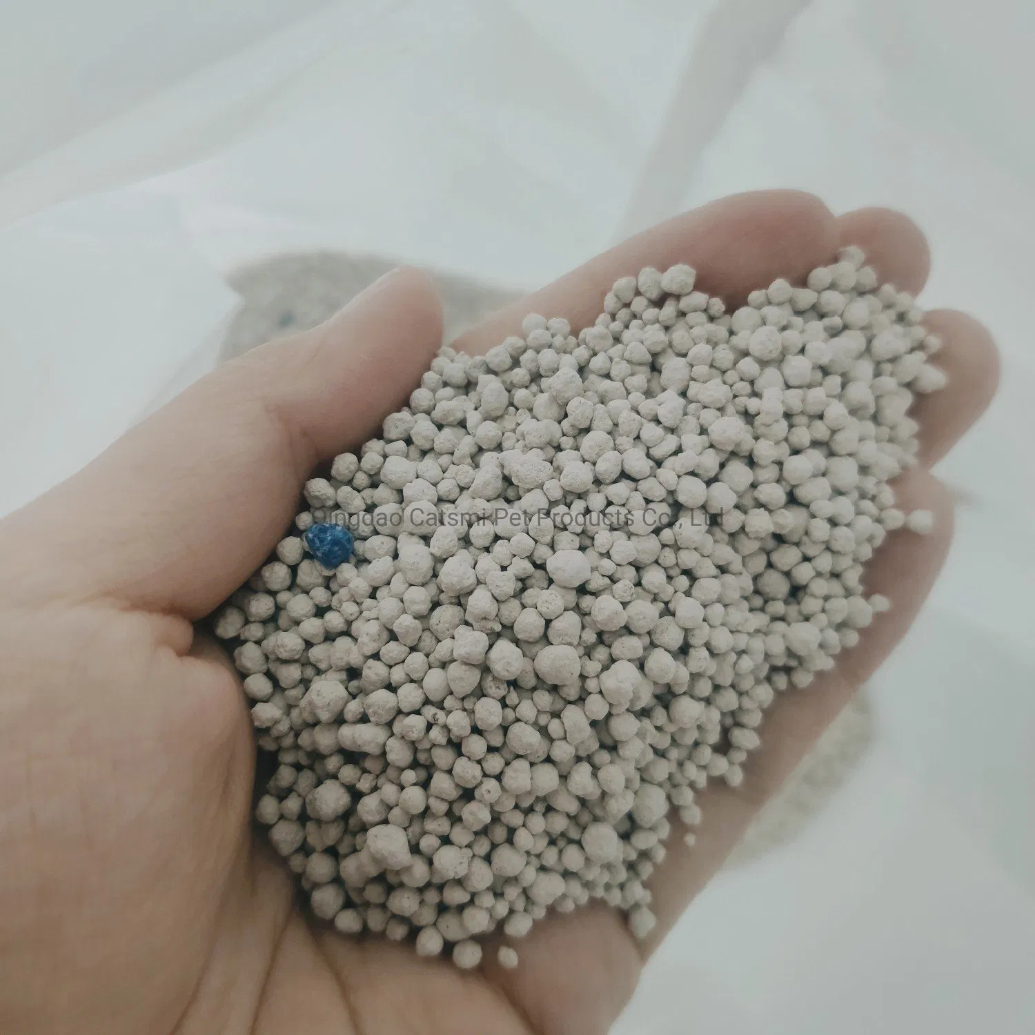 Supereme Quality Pet Products 1-2mm Fragrant Low Dust Broken Bentonite Clay Tofu Cat Litter