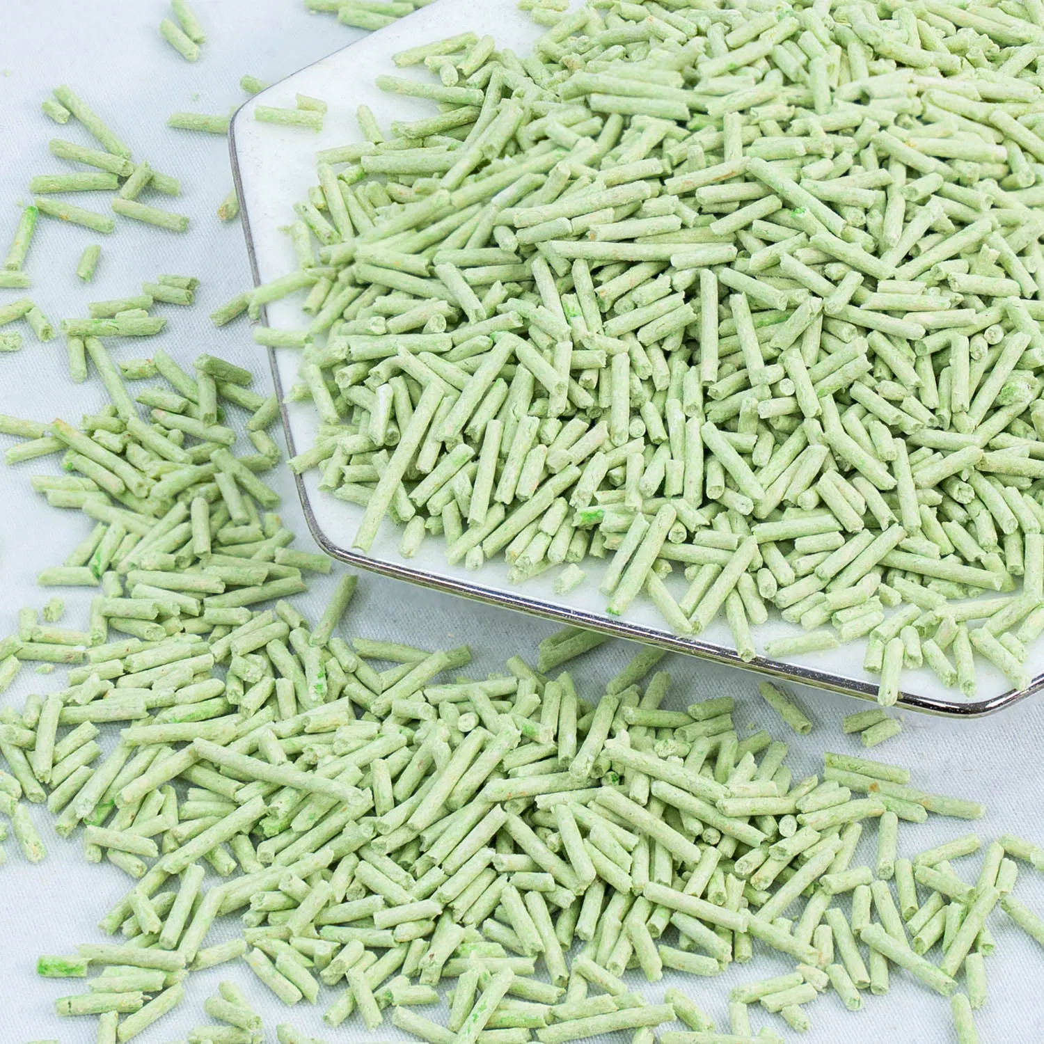The Best Natural Wholesale Strong Odor and Strong Clumping Eco Friendly Tofu Plant Pet Supply Sand/ Bentonite /Silica Gel Cat Litter