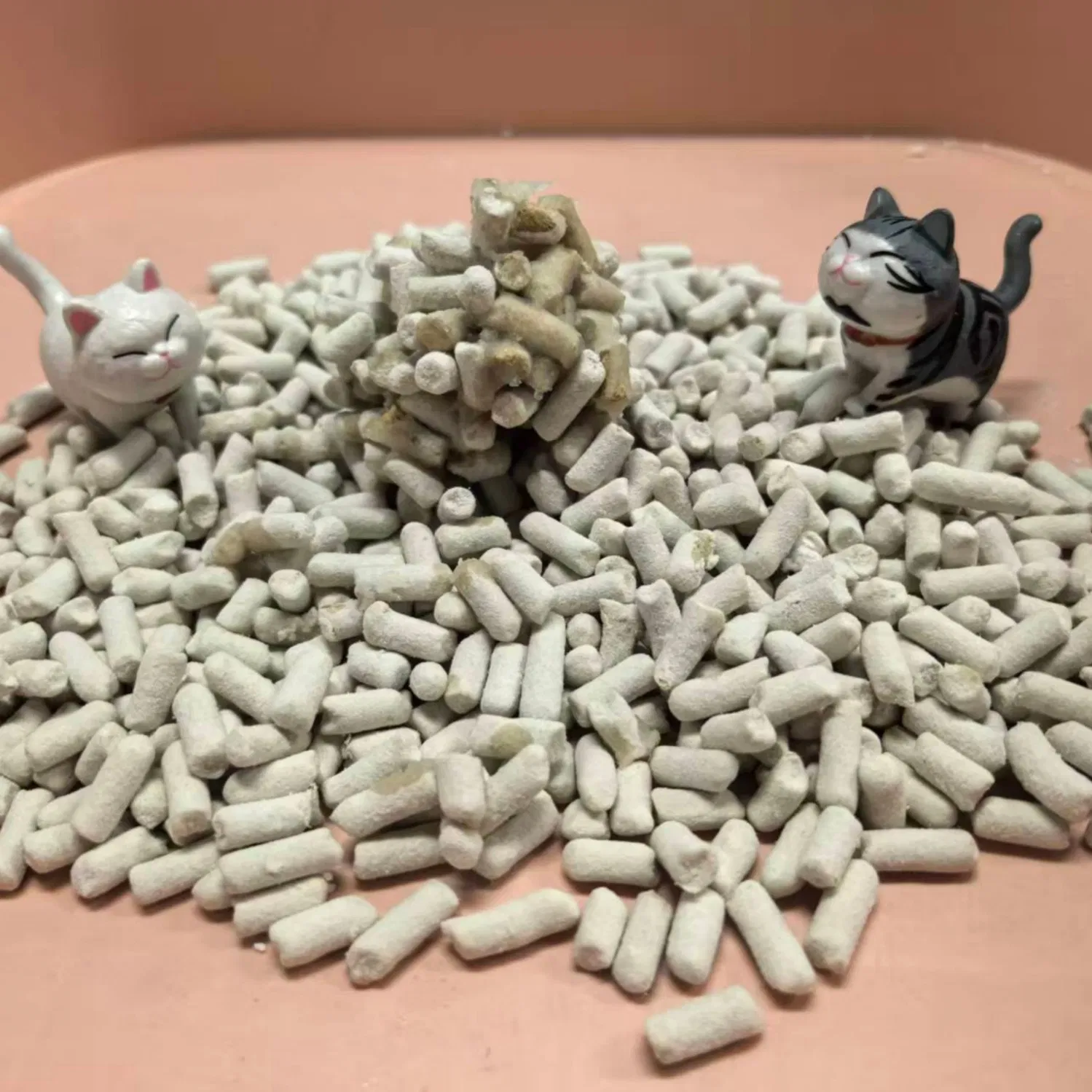 Special Care Paper Cat Litter Designed for Postoperative Use Features High Absorbency and Easy Monitoring of Output