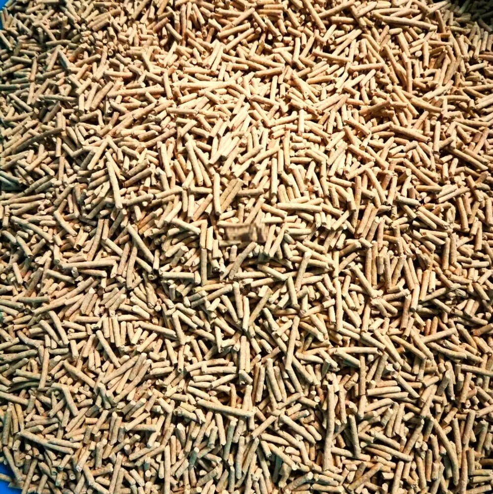 Wood shavings litter