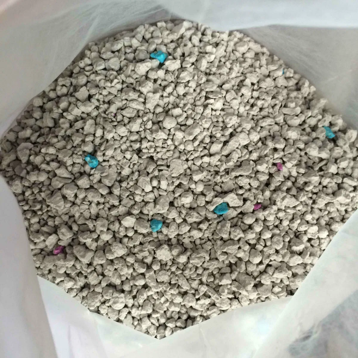 Natural Mineral Odor Control Clumping Cat Litter Dust-Free Premium Bentonite Cat Litter for Pet Kitty