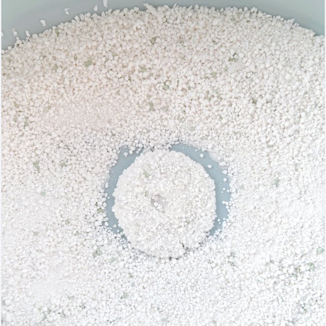 Premium Cassava Cat Litter: Natural Odor Control and Clumping Power