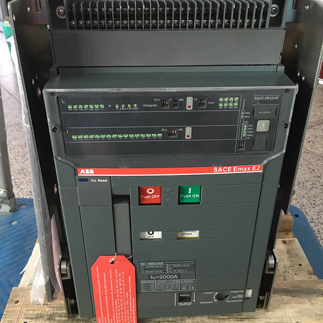 Low Voltage Intelligent Protection Universal Air Circuit Breaker 3P/4P Draw-out Type ACB For Power Distribution &amp; Industrial Use