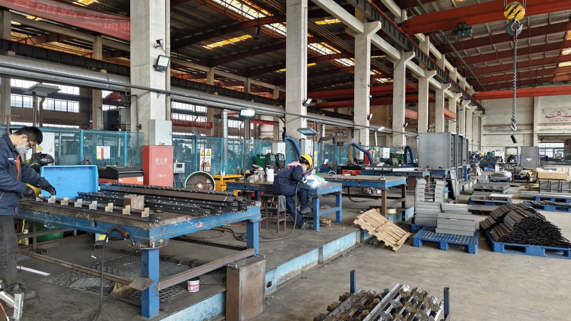 Welding process for solar PV enclosure manufacturing