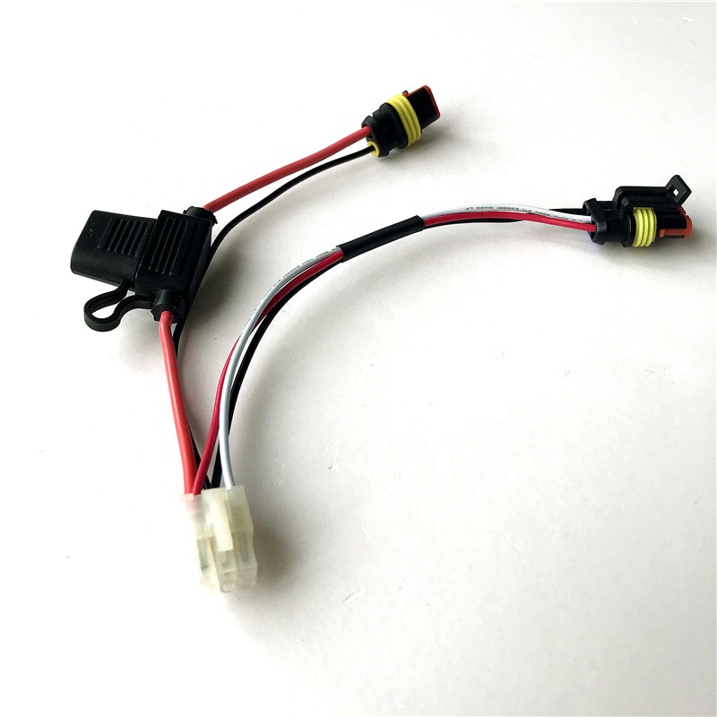Small Blade Type Waterproof Power Socket 10A Inline Fuse Holders 16AWG Auto Car Replacement Fuses 16AWG Length