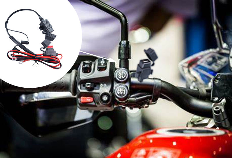 Dual USB-C Car Charger Waterproof Flame Retardant 5V FCC CFR RoHS Compliant Non-Toxic Safety Material LED Indicator