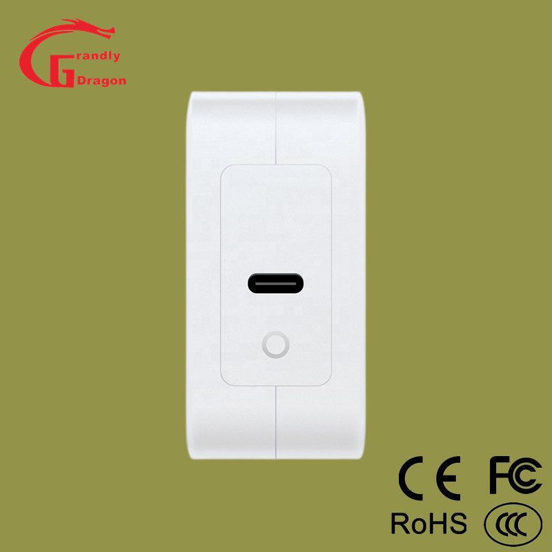 GaN Tech Pd 100W Type C Super Fast Charging USB C Wall Charger for Laptop MacBook Samsung Galaxy iPhone