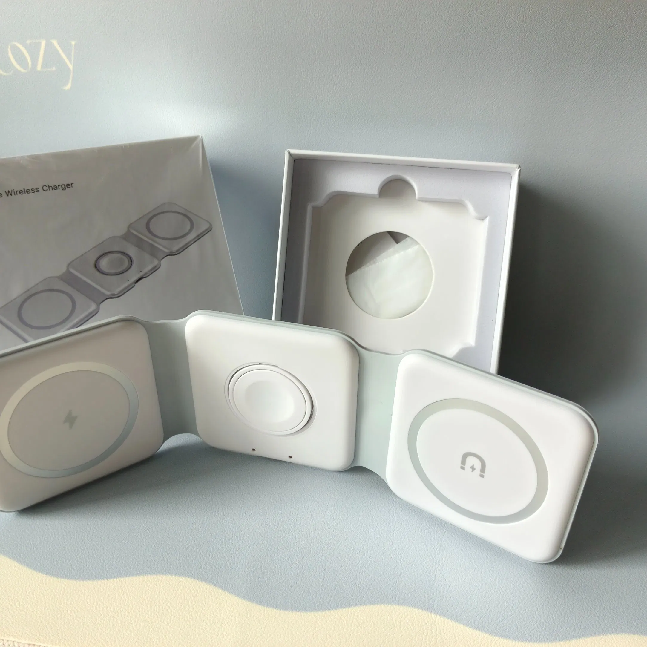 High Quality Magsafe Wireless Charger 3-in-1 Charger Magnetic Charger Magnetic Charger Dual Charges Phone Watch No Damage Reliable Charging Port USB-C