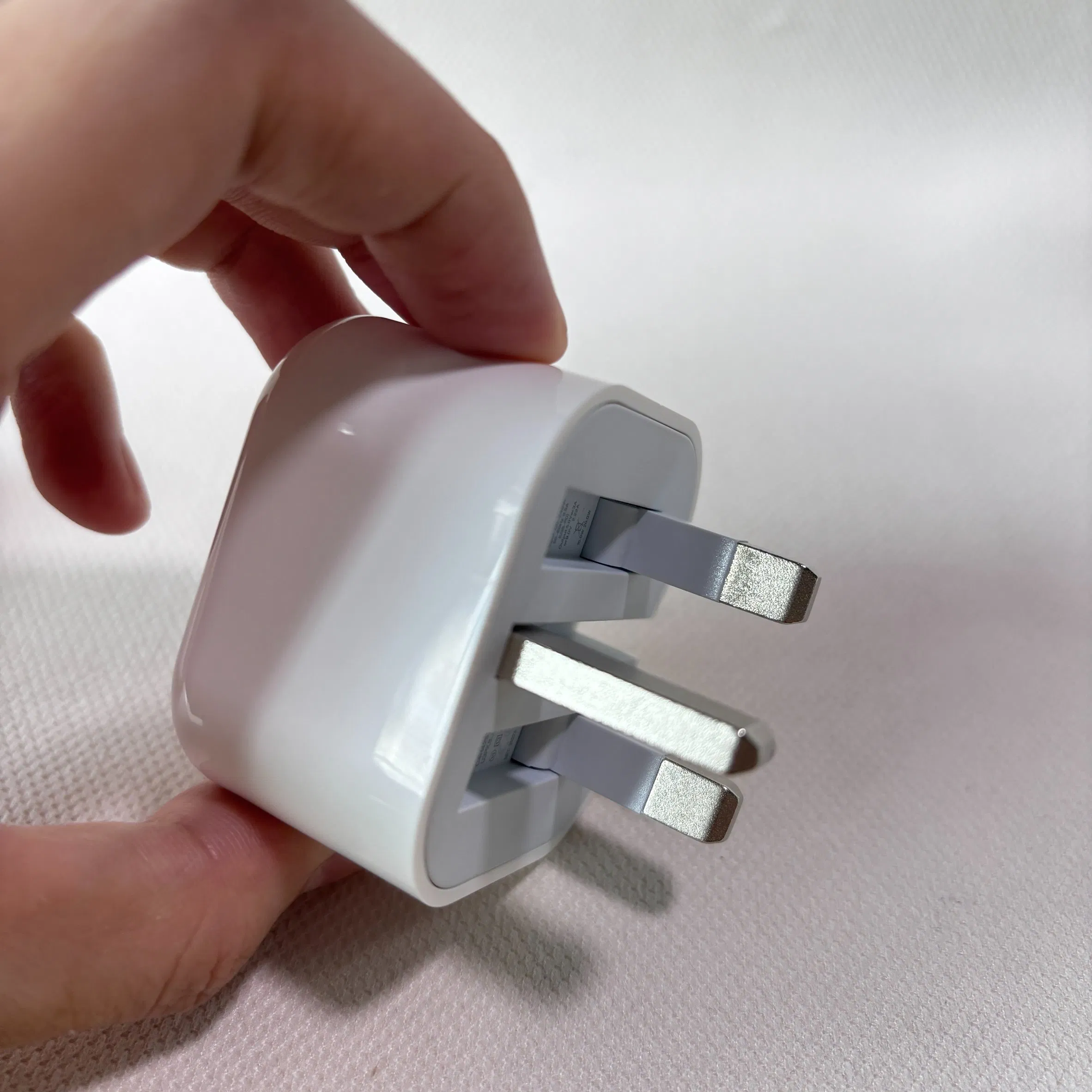 Premium UK Plug Dual USB-C Charger for All Mobile Phones 20W Fast Charging Adapter Cell Phone Accessories Wholesale Office Buildings and Business Travel