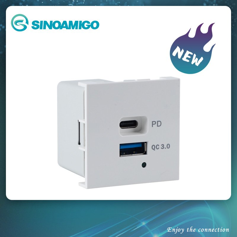 Efficient Charging Fast Charging 65W USB Charger with QC3.0+Pd Protocol