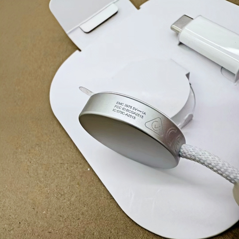 OEM 1: 1 to Original Quality Battery Power Charging Supply Magnetic Fast Charger to USB-C Cable for Apple iWatch Ultra S10 S9