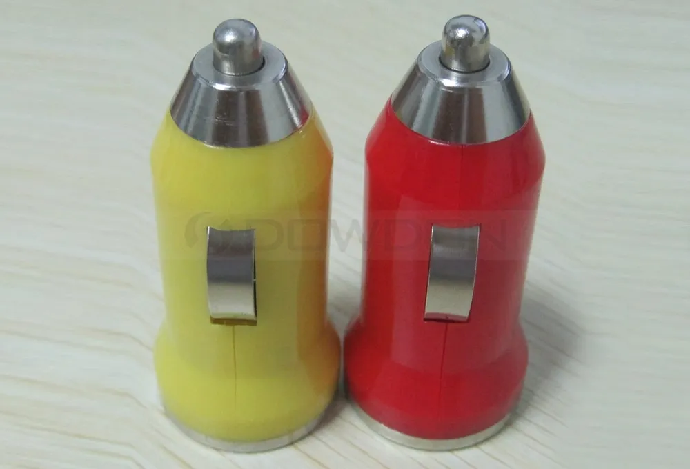 USB Car Charger Photo 4