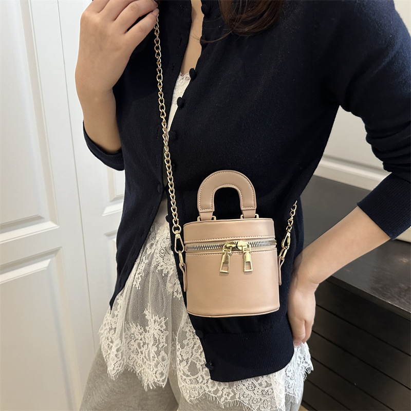 Bolsa de cubo de doble cremallera estilo coreano al por mayor para mujeres, 2026 nuevo estilo de verano, bolsa de hombro de lujo ligero, bolsa cruzada de cadena de moda