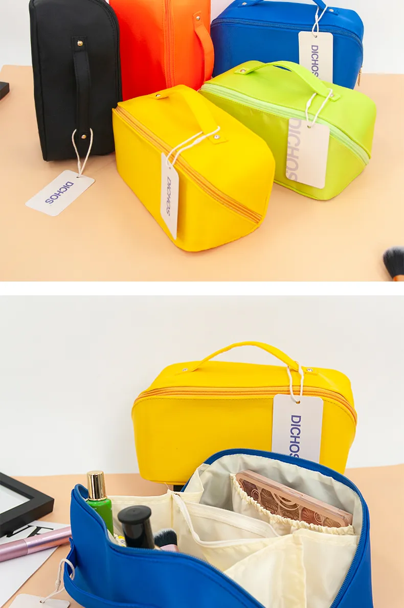 Bolsa de aseo portátil detailed 3