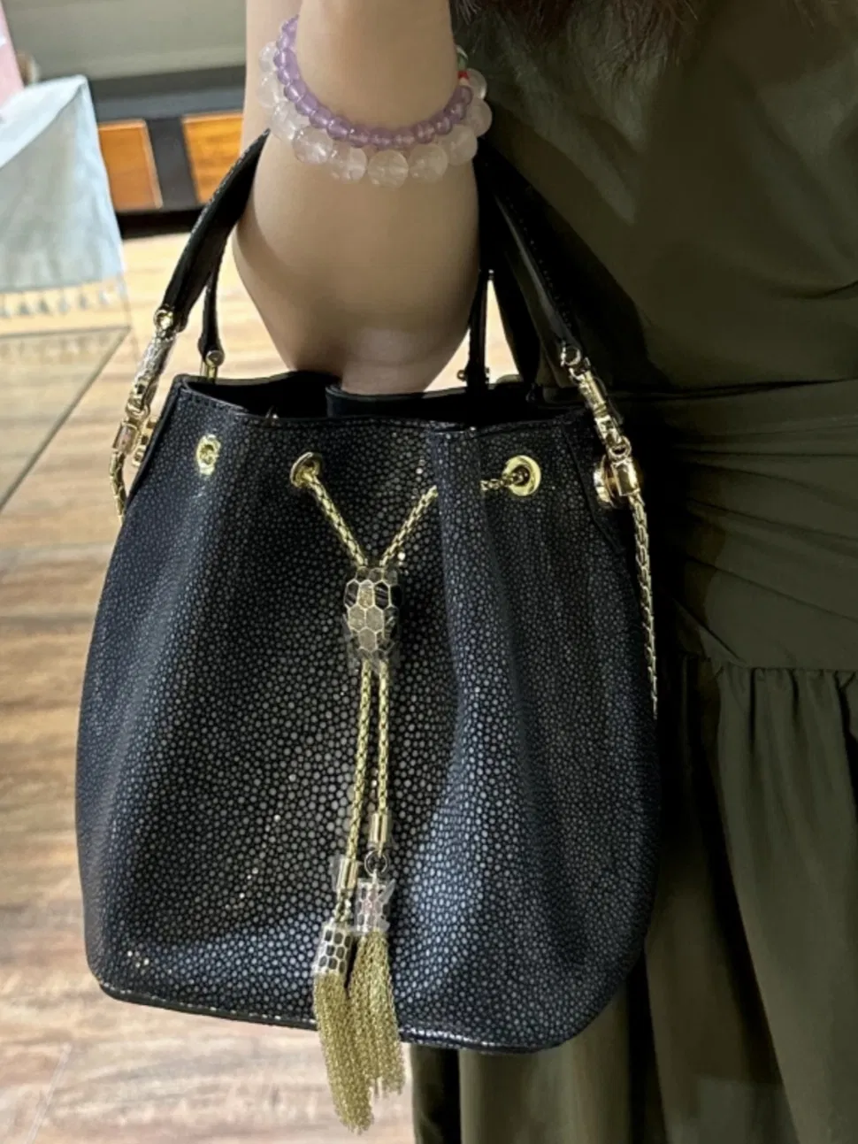 Bolso Clásico Réplica para Mujeres Estilo Cubo Venta al por Mayor Fábrica Productos Meticulosamente Elaborados La Primera Opción para Fashionistas