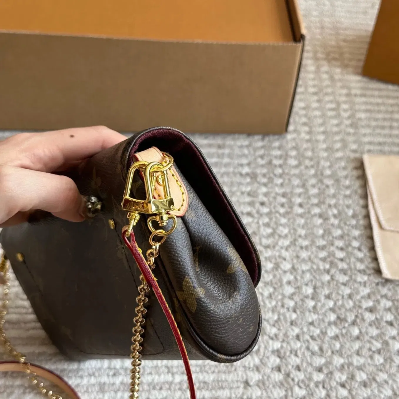 Bolsa de mano cruzada de baguette, tienda en línea de réplicas de lujo de alta gama, réplicas de bolsos de diseñador