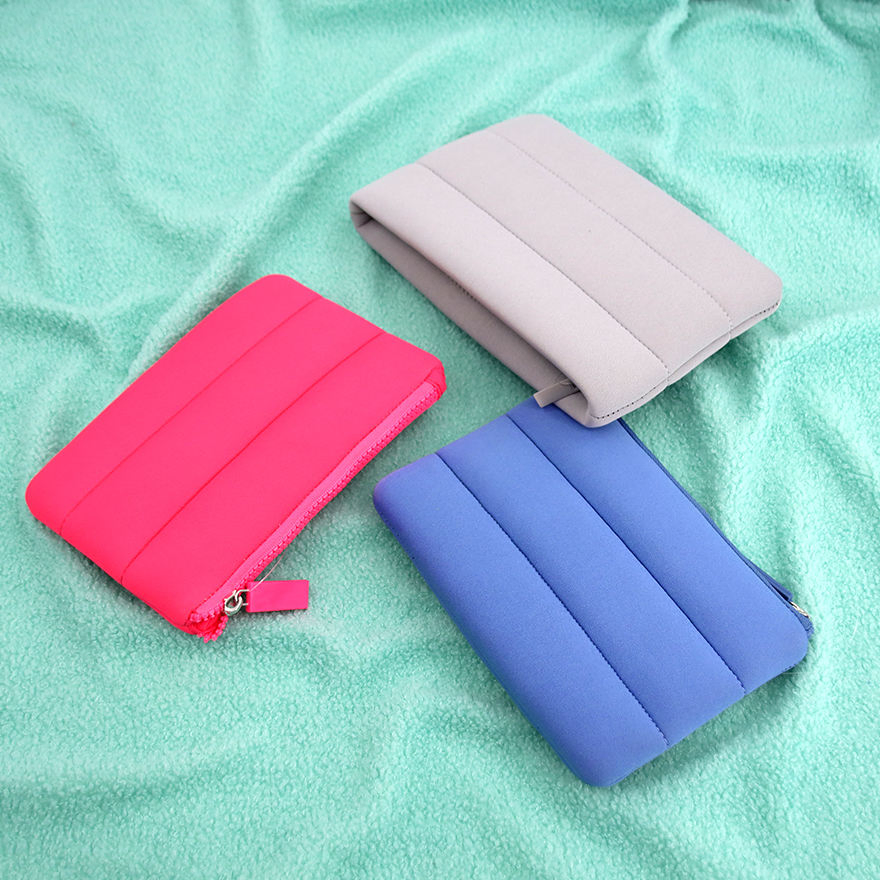 Bolsa organizadora de maquillaje acolchada personalizada BSCI con logo, bolsa de burbujas de neopreno, bolsa de belleza y cuidado de la piel