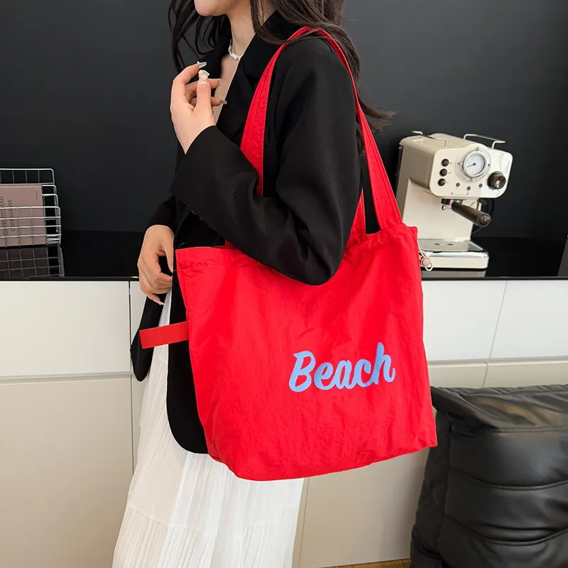 Bolsa de compras personalizada para damas, bolsa de playa ligera de nylon con cordón para mujeres, verano