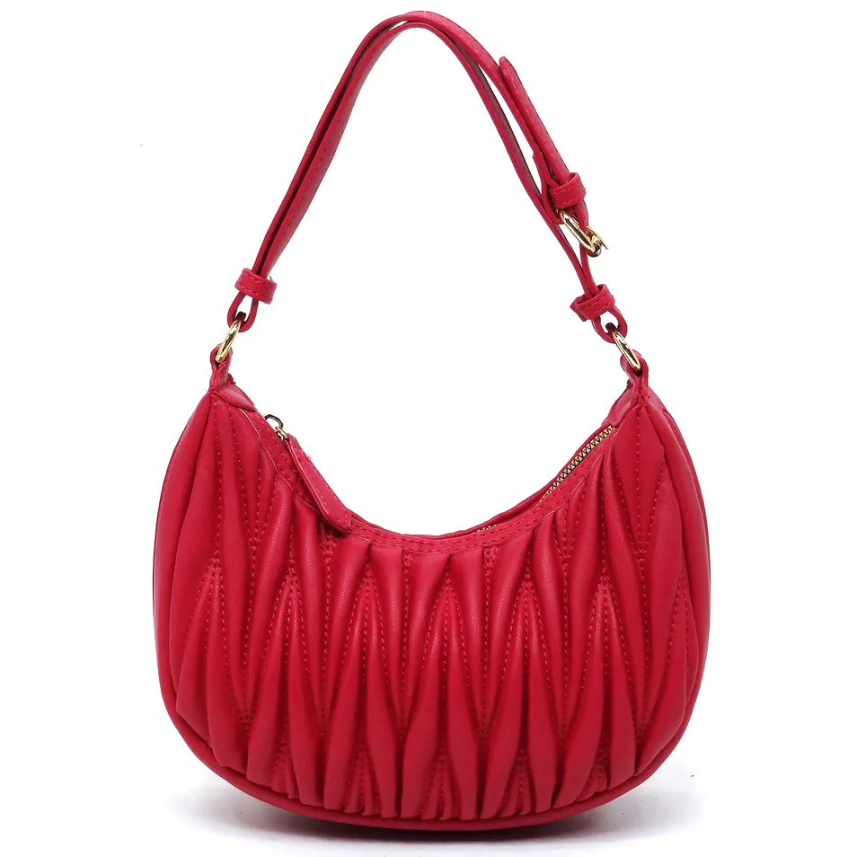 Bolso de Hombro Chevron Acolchado de Moda en Diseño Elegante de Hobo