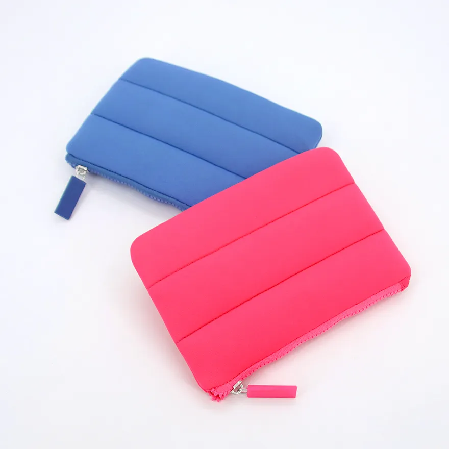 Bolsa organizadora de maquillaje acolchada personalizada BSCI con logo, bolsa de burbujas de neopreno, bolsa de belleza y cuidado de la piel