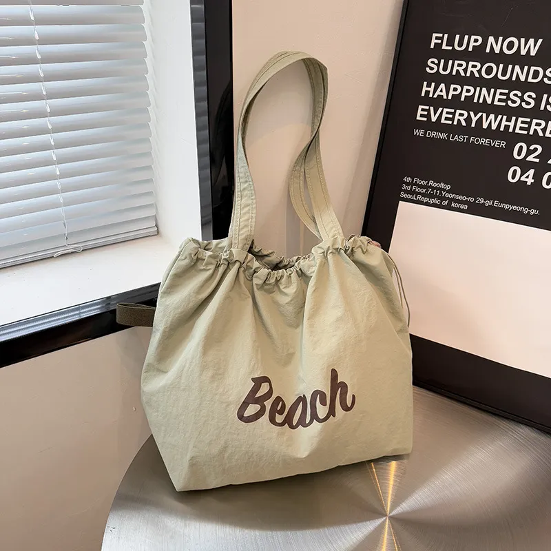 Bolsa de compras personalizada para damas, bolsa de playa ligera de nylon con cordón para mujeres, verano