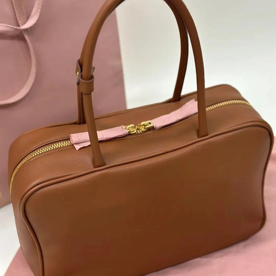 Nueva llegada bolso estructurado para mujer estilo médico de cuero con asa superior, bolso de lujo de vieja escuela para mujer