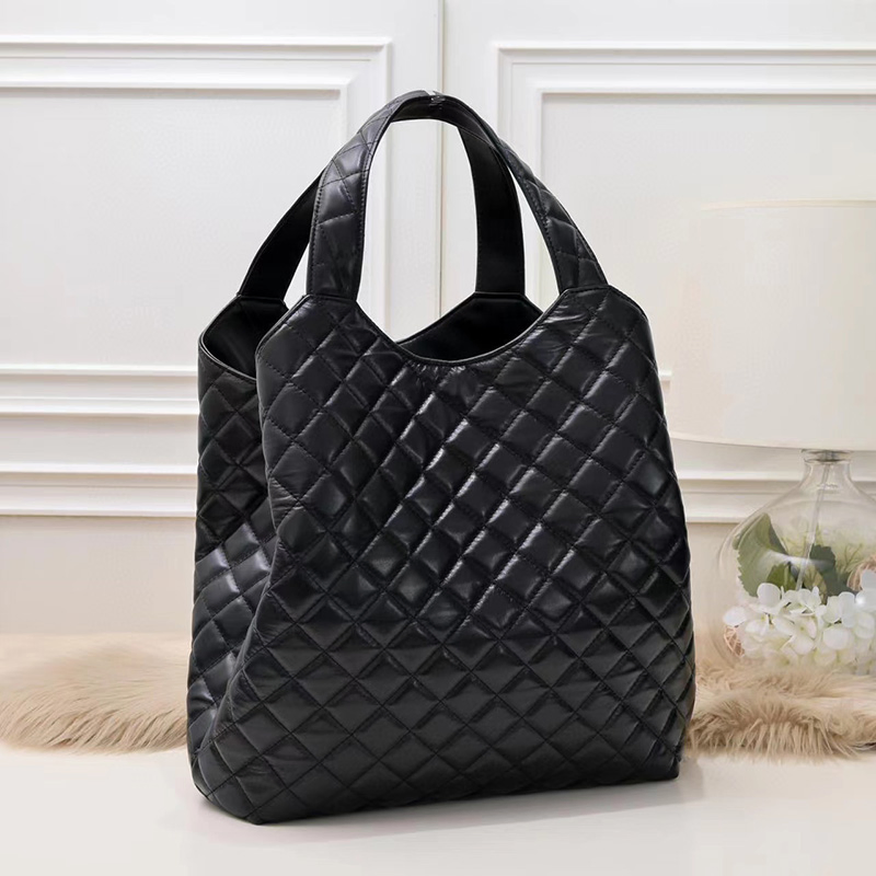 Emg6928 Bolso acolchado de piel de vaca, grabado, genuino, con logo grande, lujo, negro, cuero, personalizado, mujeres, acolchado, bolsa grande