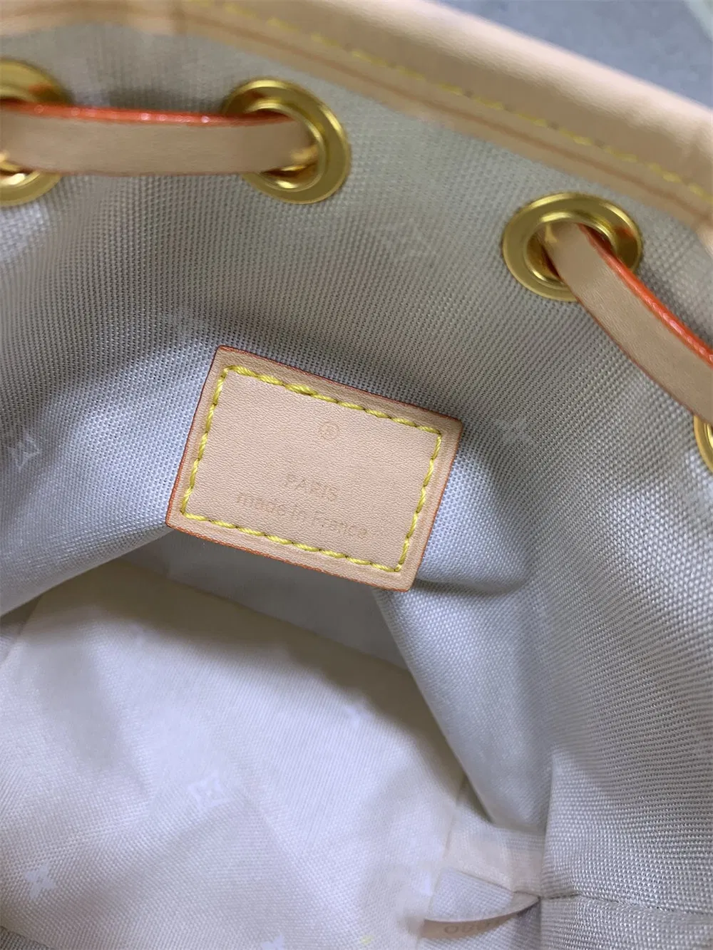 2024 Nueva Moda Femenina Clásica Mini Bolsa de Cubo Bolsa de Hombro Bolsa Cruzada
