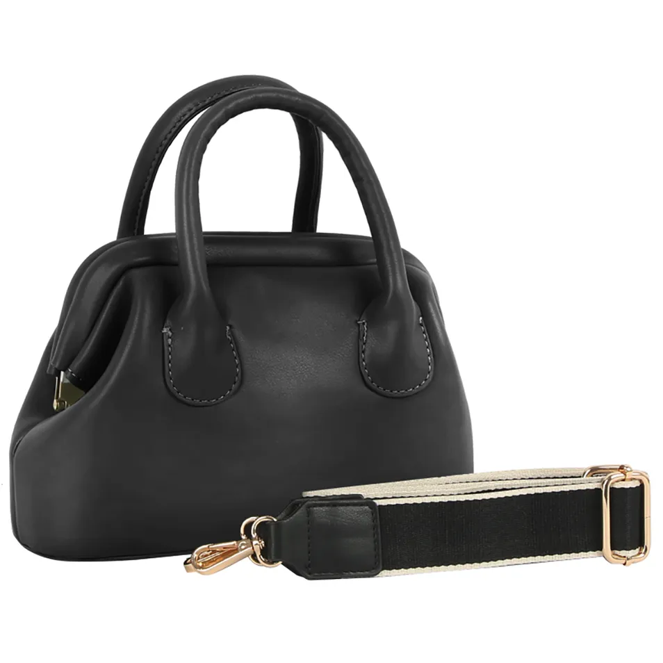 Bolso de mano de lujo para mujer vista lateral