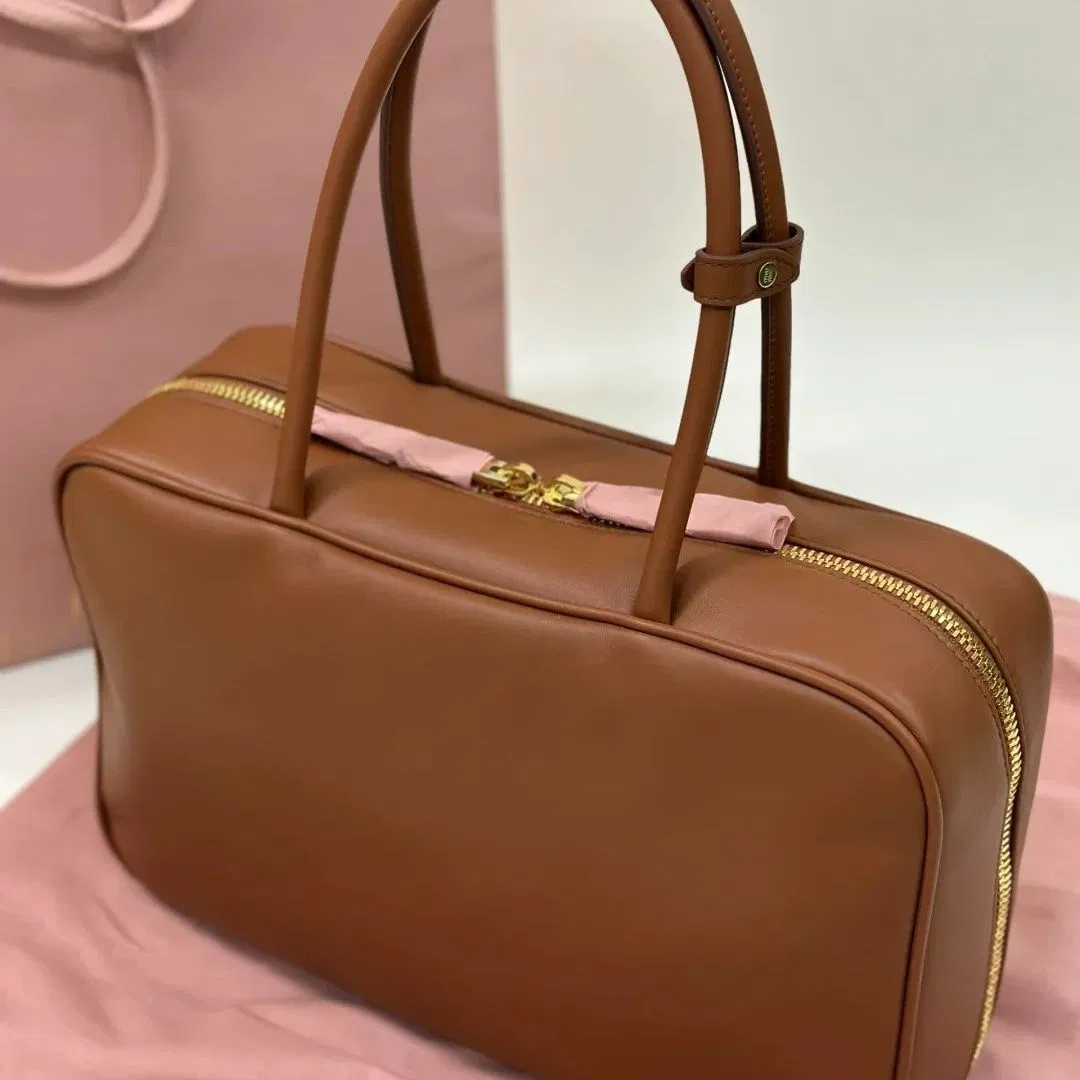 Nueva llegada bolso estructurado para mujer estilo médico de cuero con asa superior, bolso de lujo de vieja escuela para mujer