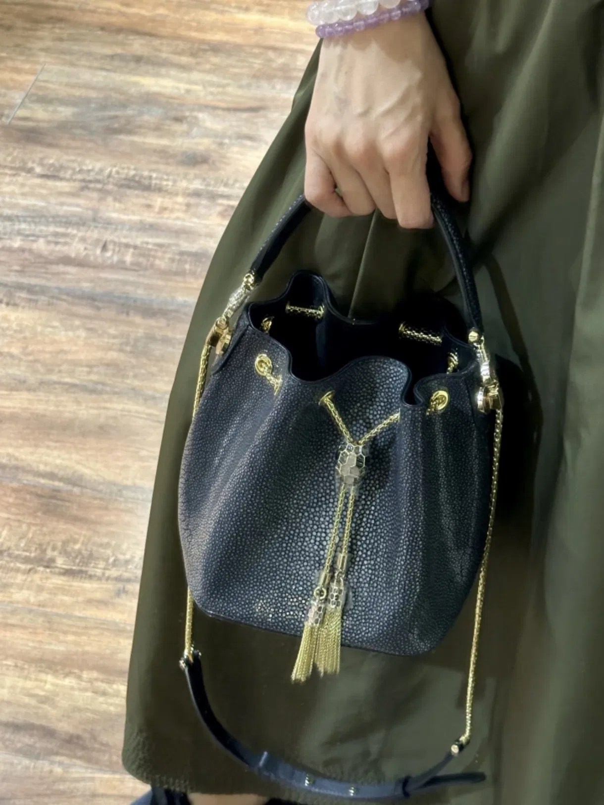 Bolso Clásico Réplica para Mujeres Estilo Cubo Venta al por Mayor Fábrica Productos Meticulosamente Elaborados La Primera Opción para Fashionistas
