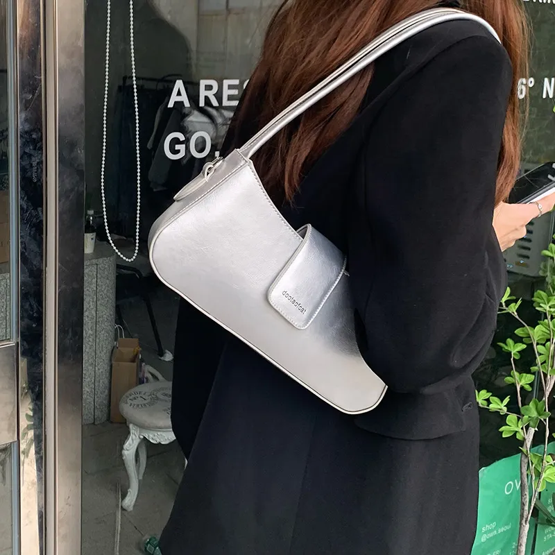 Bolsa de mano clásica tipo baguette portátil y casual para chicas y mujeres