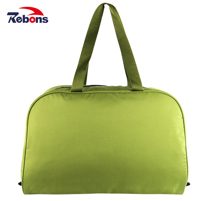 Bolsa de deporte tipo barril acolchada impermeable de RPET reciclado hecha de botellas de plástico
