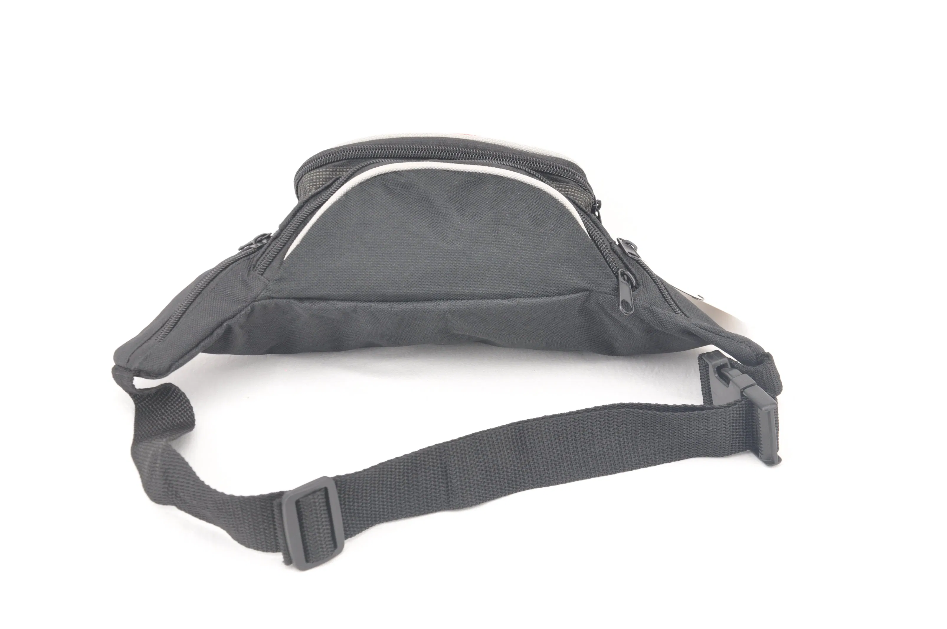 Cuatro mochilas de cadera con sistema de bungee y cuatro bolsillos con cremallera