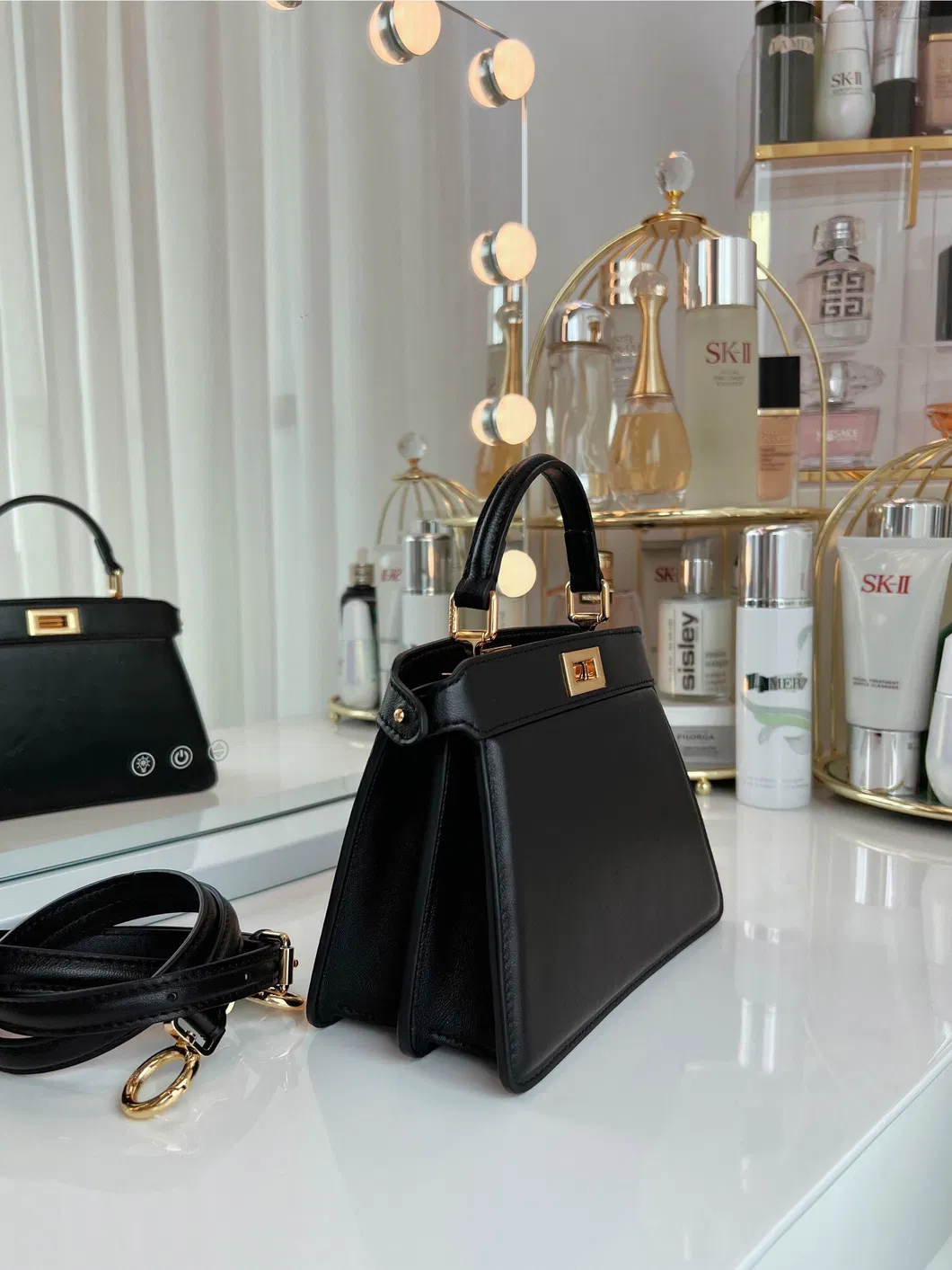 Bolsos de cuero para mujeres de marca personalizada F Baguette Peekaboo de The Way