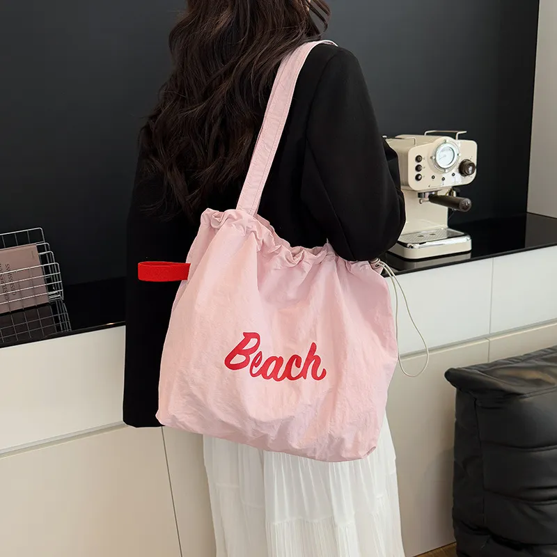 Bolsa de compras personalizada para damas, bolsa de playa ligera de nylon con cordón para mujeres, verano