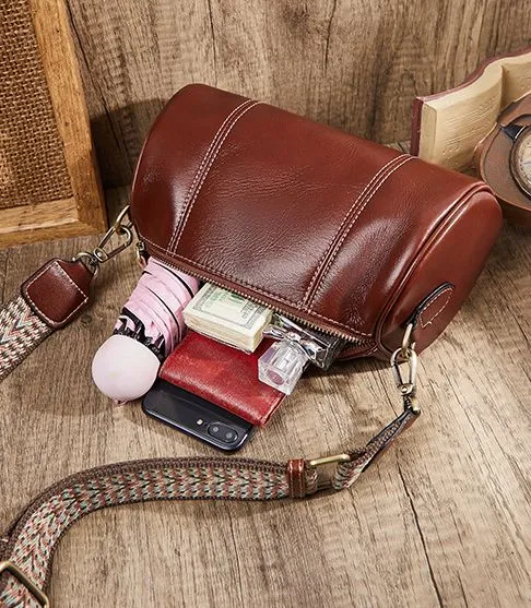 Bolso cruzado de cuero genuino vintage personalizado de fábrica, nuevo bolso cilíndrico de temperamento, bolso simple de axila suave para un solo hombro, bolso de barril para damas